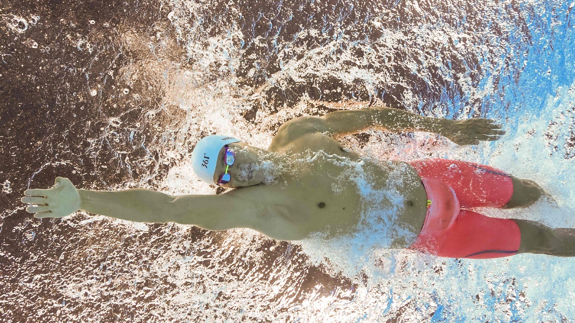 熊猫直播平台-意甲焦点战之夜，布克表现堪称教科书