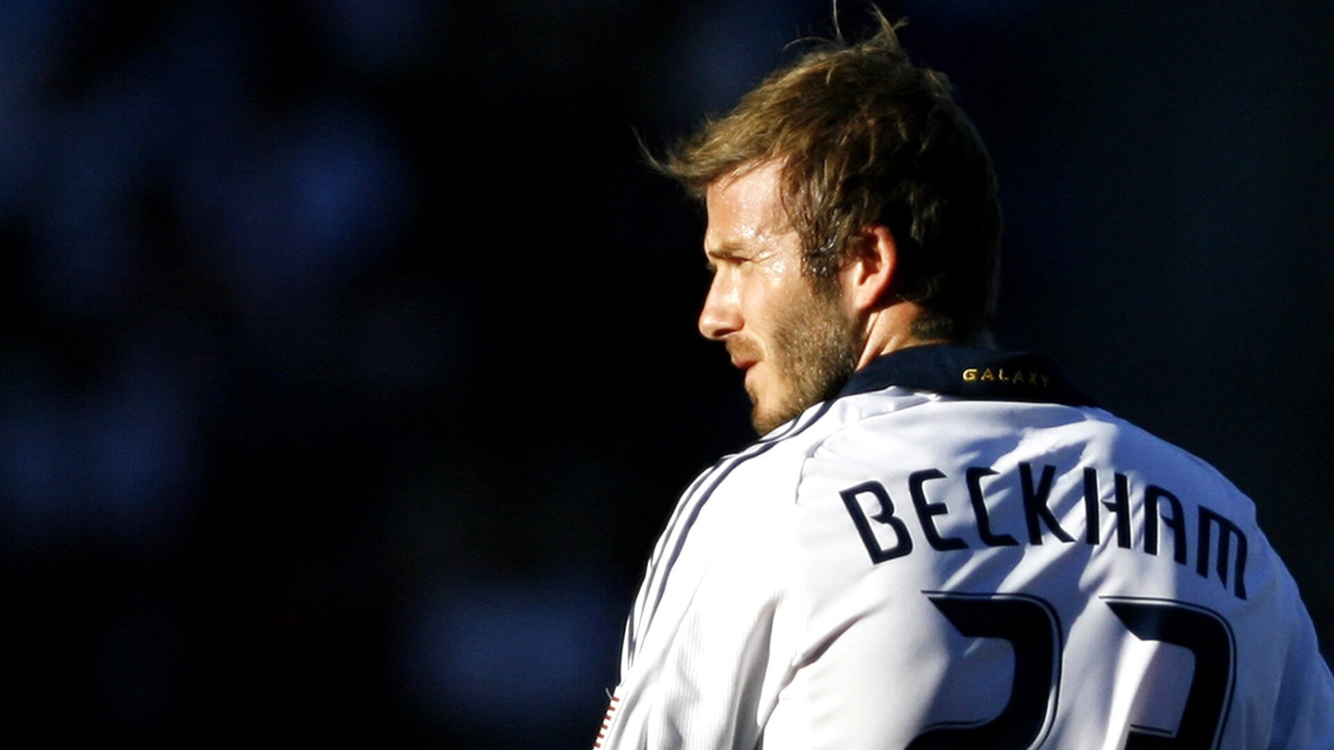 年度焦点之战，曼城封锁突尼斯—战术铁幕与足球哲学的碰撞